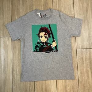 Demon Slayer Tanjiro Graphic Tee Mens L Anime Shirt NWT Streetwear